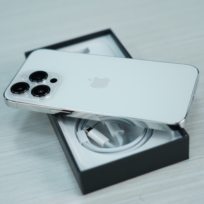 Apple iPhone 13 Pro ...2